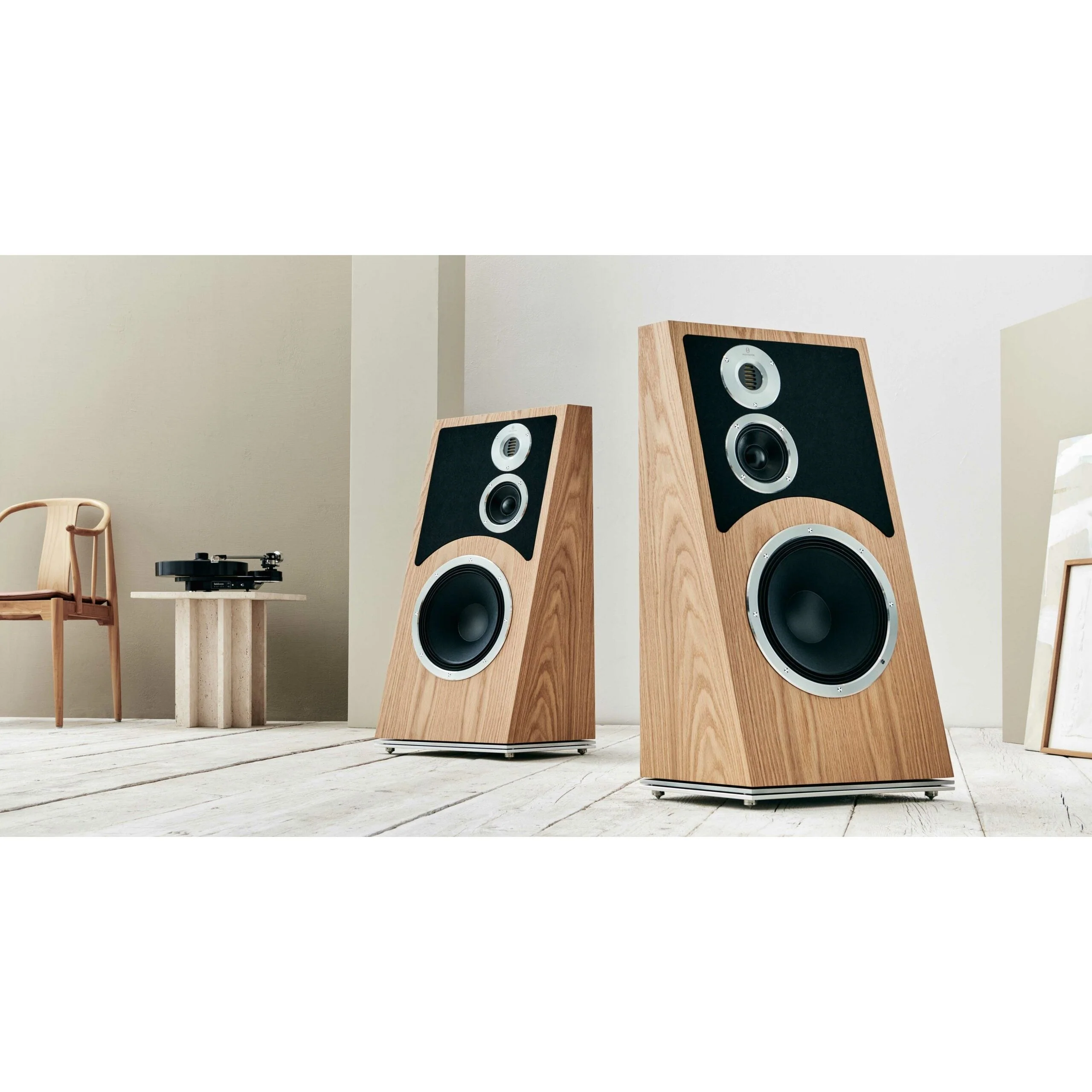 Audiovector Trapeze Ri Floorstanders - Image 3