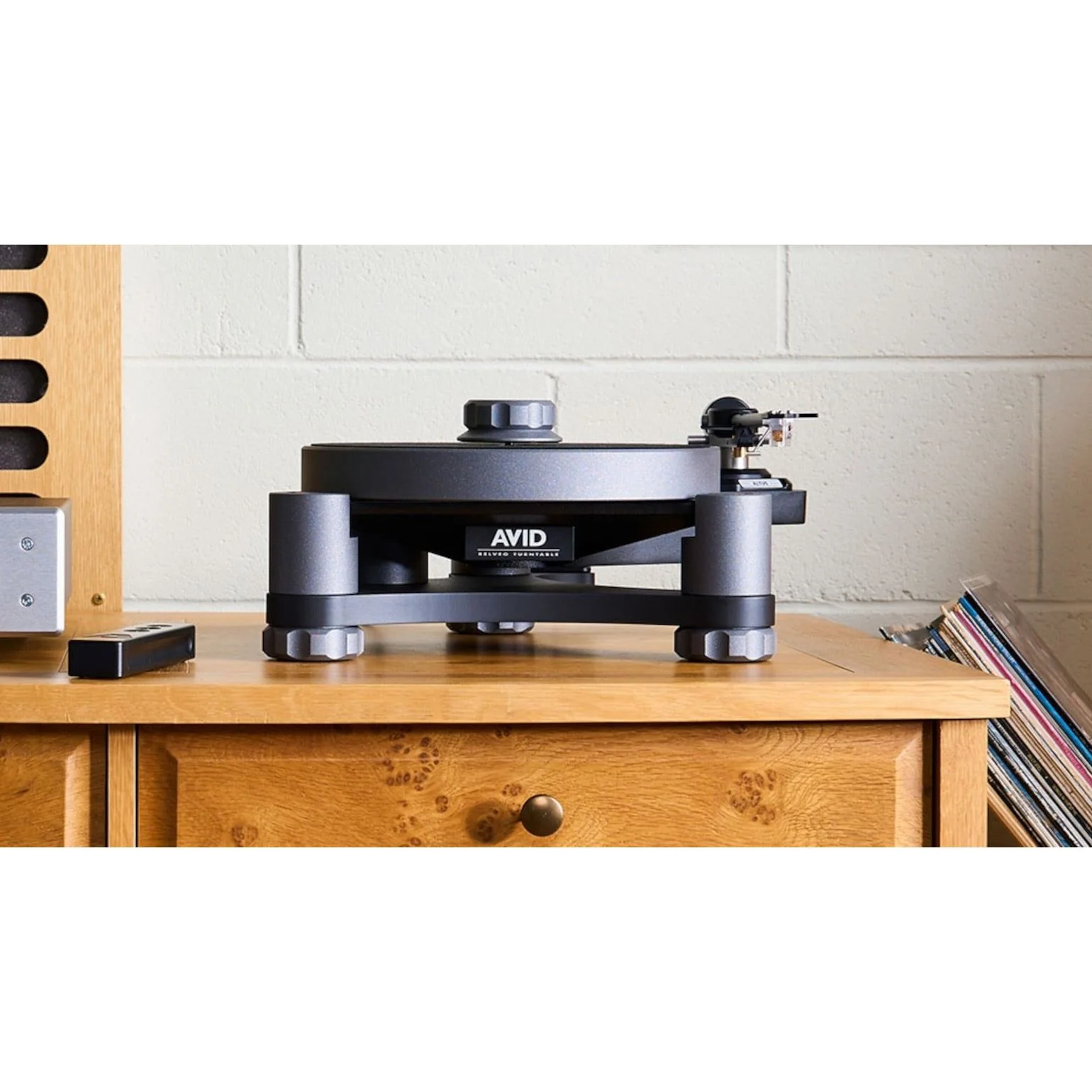 Avid Relveo Turntable - Image 7