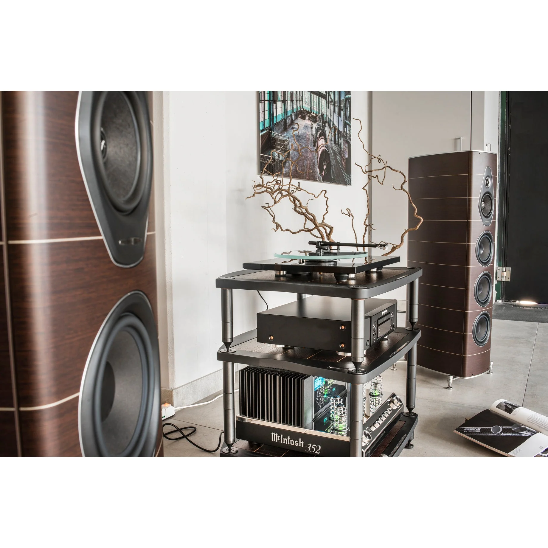 Bassocontinuo XL4 Lyra 2.1 4 Leg Audio Rack - Image 13