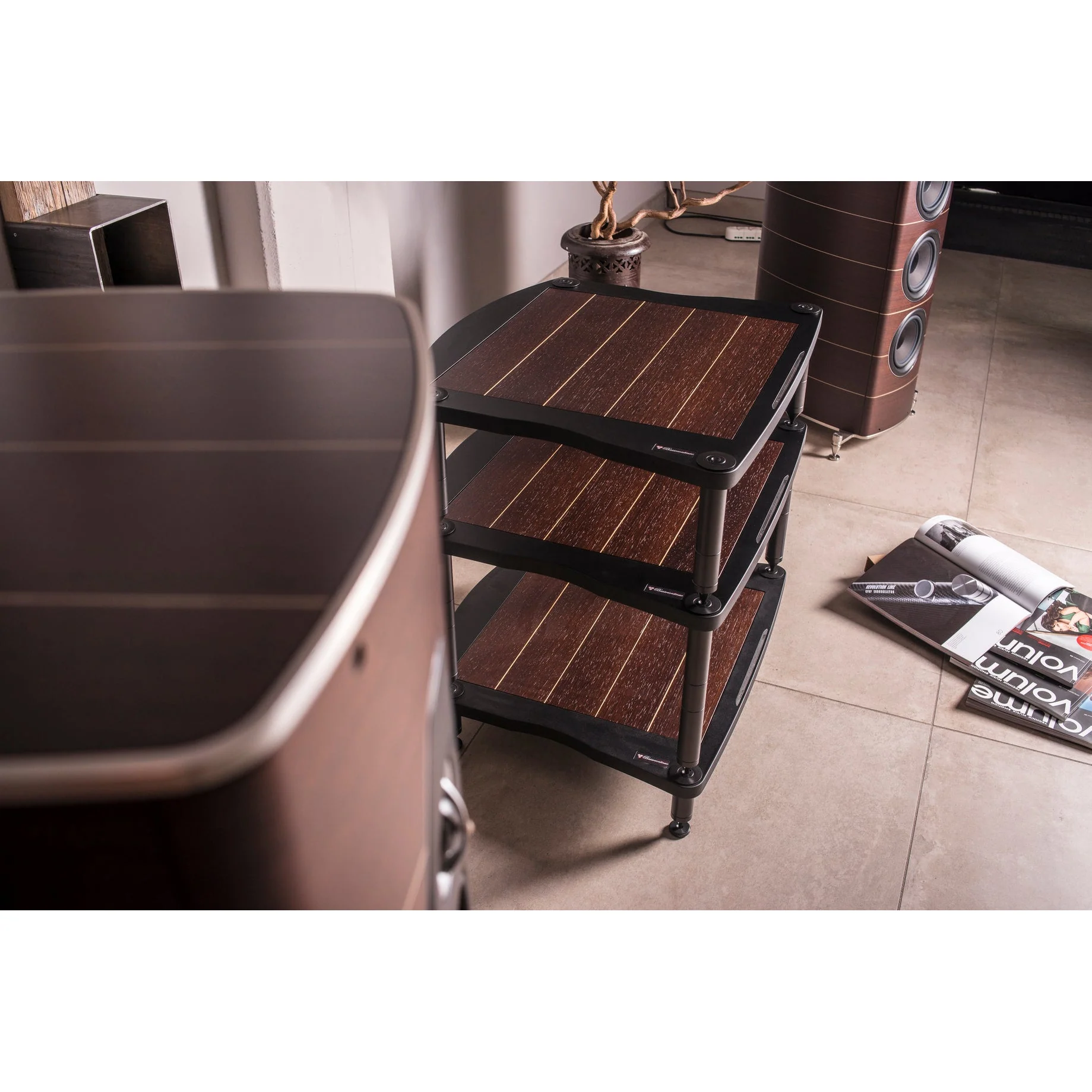 Bassocontinuo XL4 Lyra 2.1 4 Leg Audio Rack - Image 17