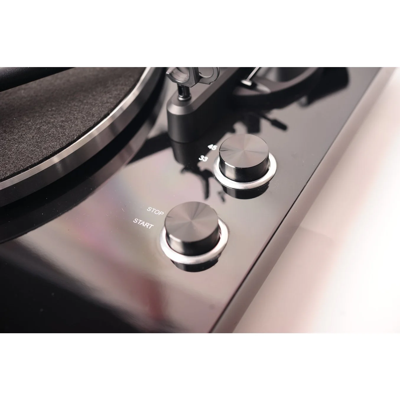 Blue Aura PG-1 Blackline Turntable & WS80i Speakers - Image 7