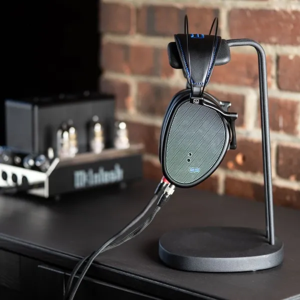 Dan Clark E3 Closed Headphones - Image 4