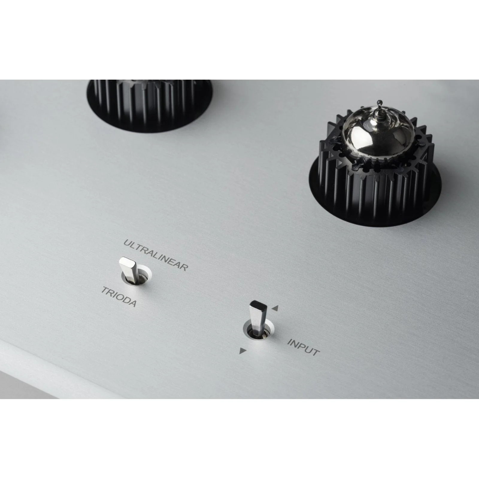 EAT E-Glo I Valve Integrated Amplifier - Image 9