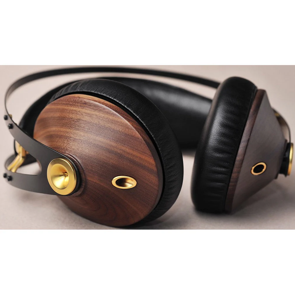 Meze 99 Classics Closed Back Headphones - Image 4