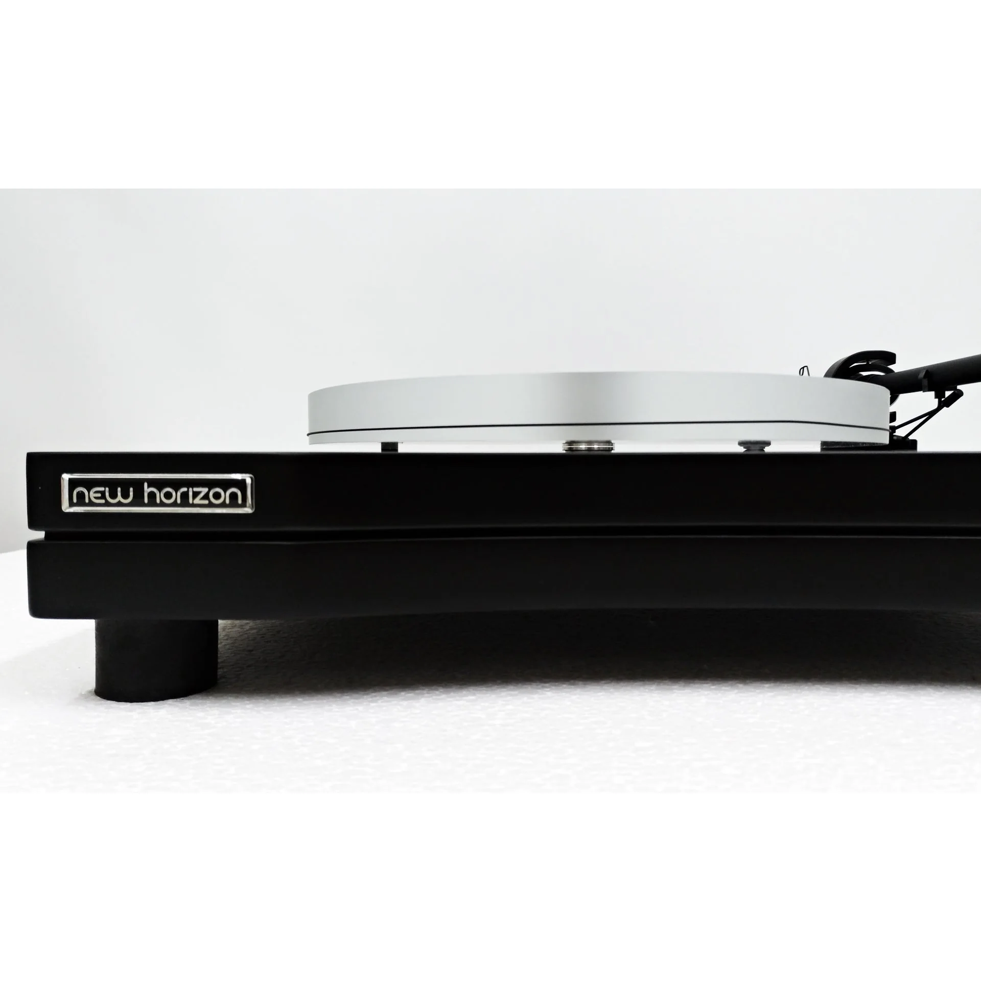 New Horizon GD 2.25 Turntable - Image 3