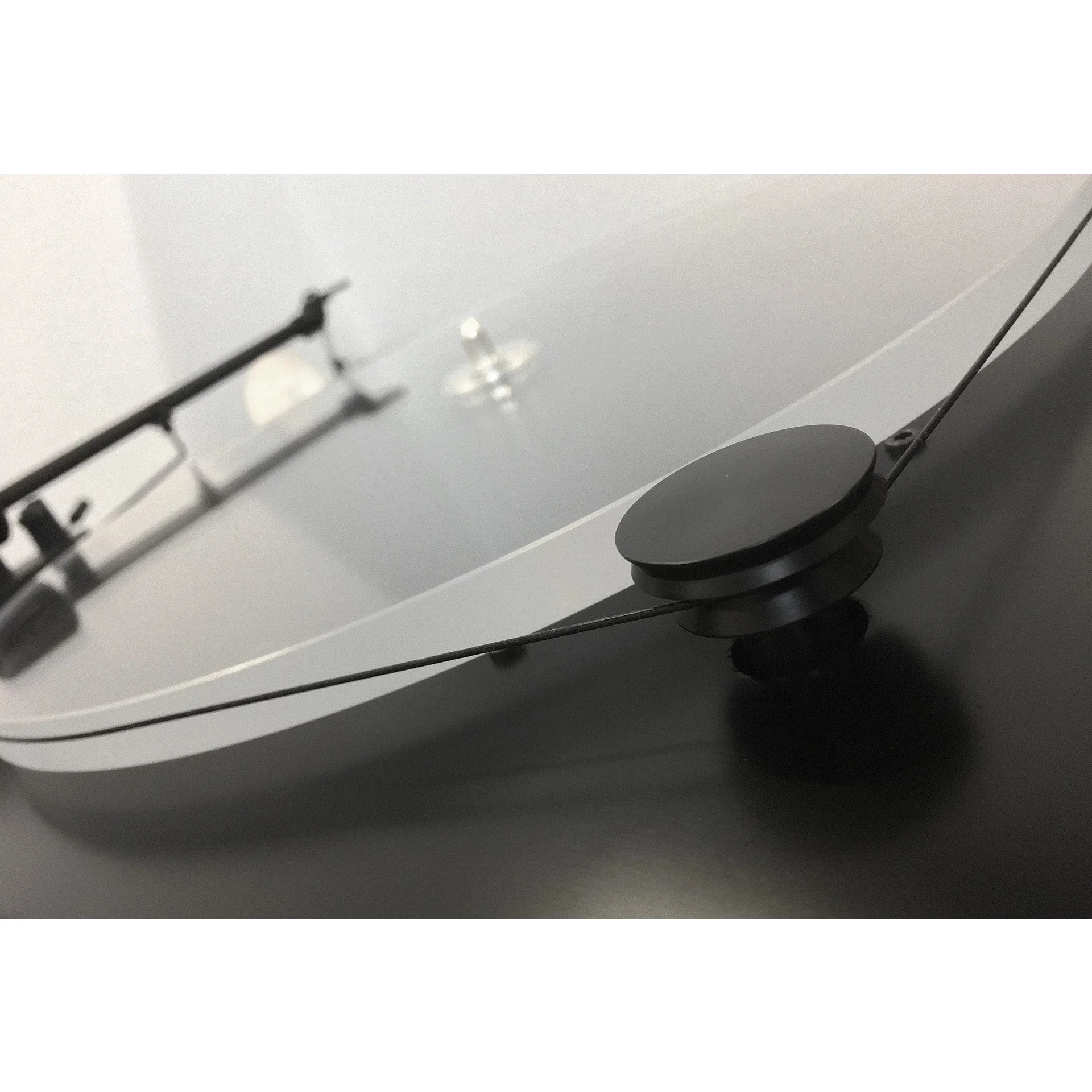 New Horizon GD2 Turntable - Image 14