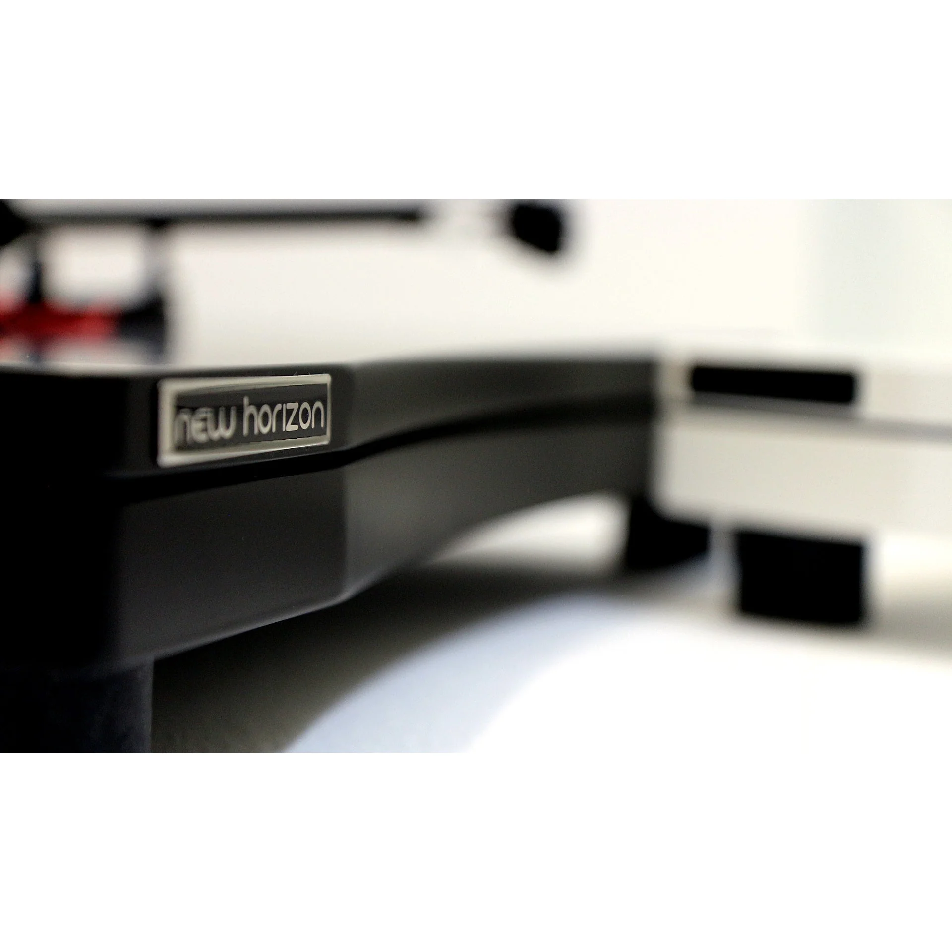 New Horizon GD2 Turntable - Image 4