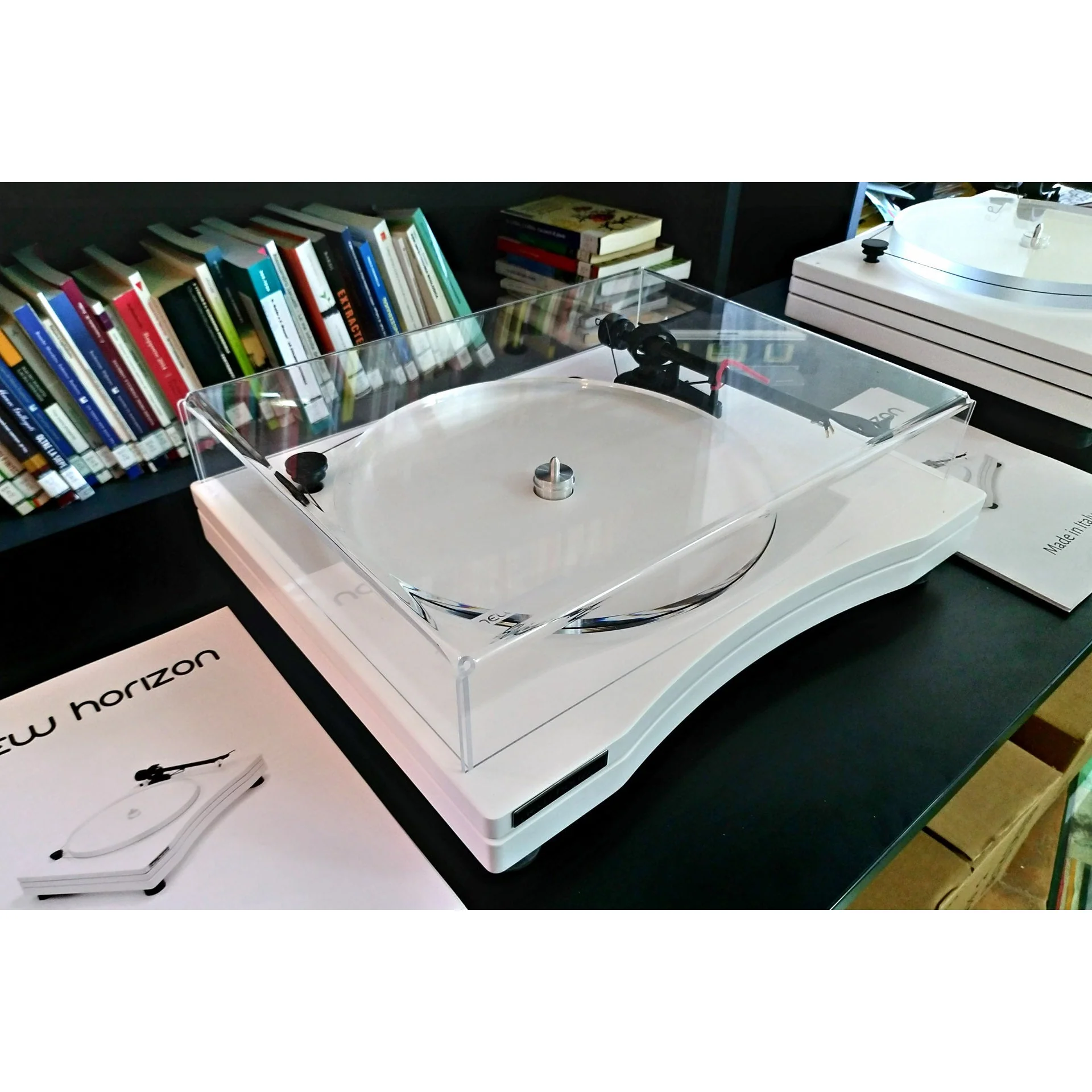New Horizon GD2 Turntable - Image 8
