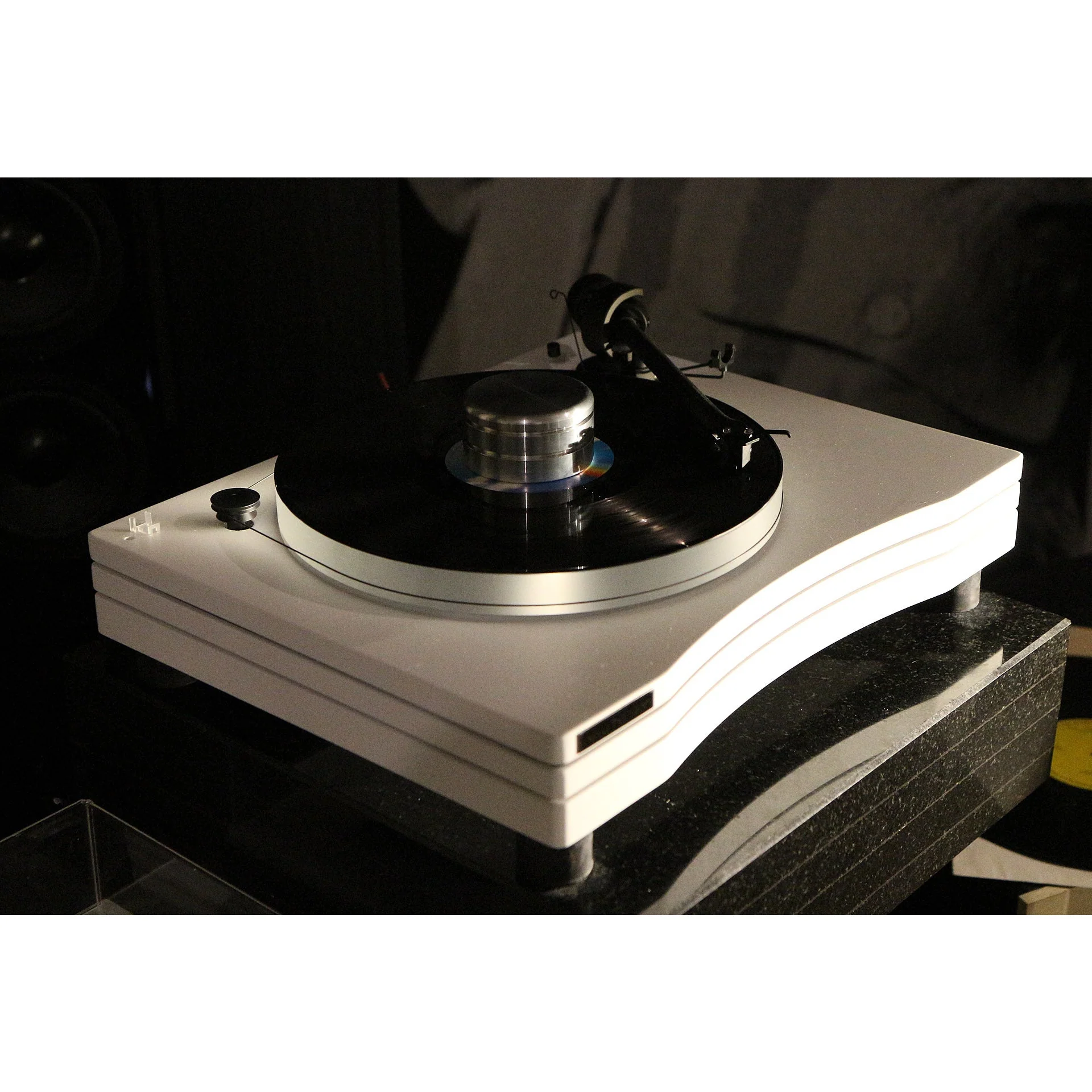 New Horizon GD3 Turntable - Image 11