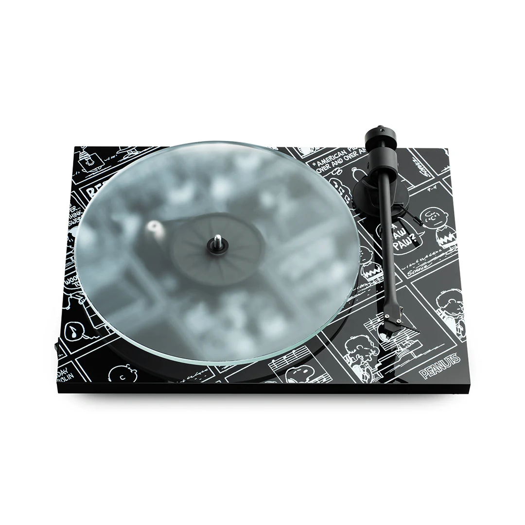 Pro-Ject 75th Anniversary Peanuts Turntable - Image 5