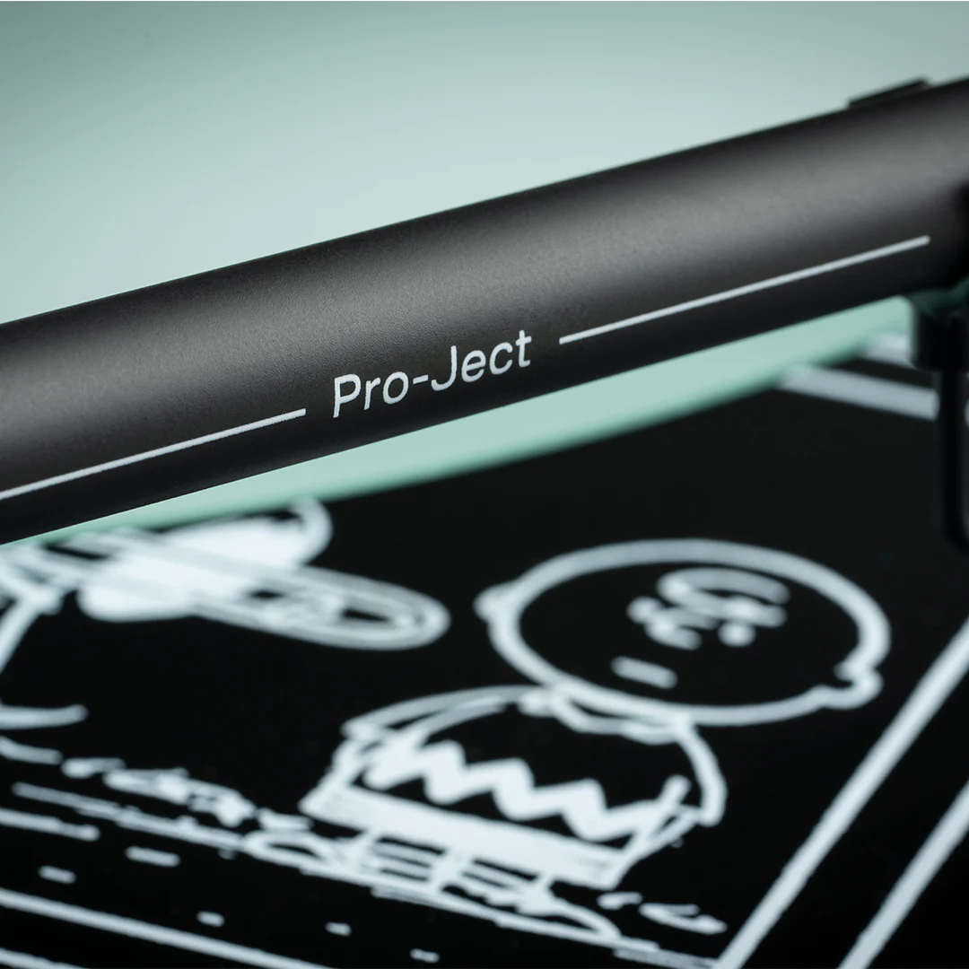 Pro-Ject 75th Anniversary Peanuts Turntable - Image 6