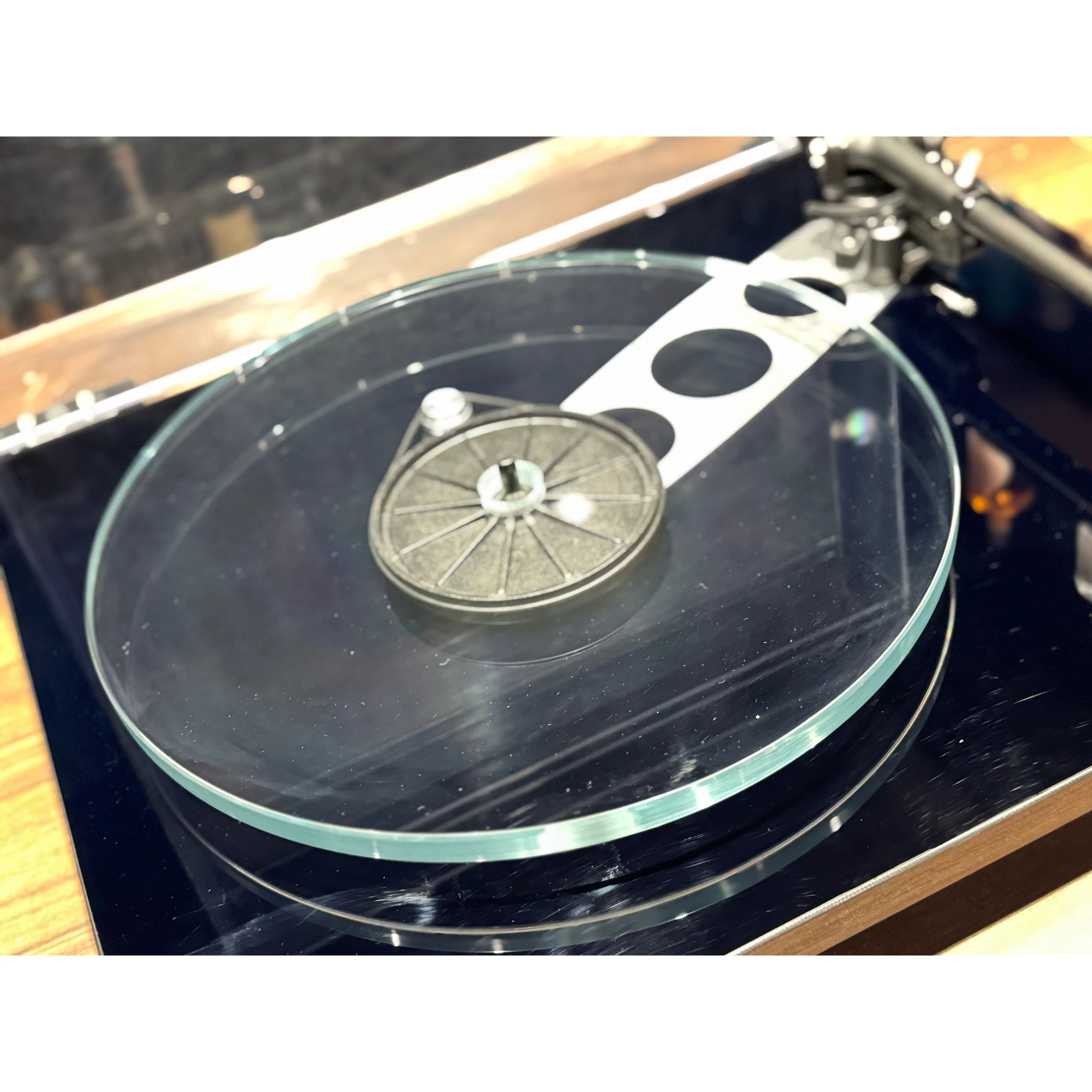 Rega P3 Turntable with Cartridge - Image 4