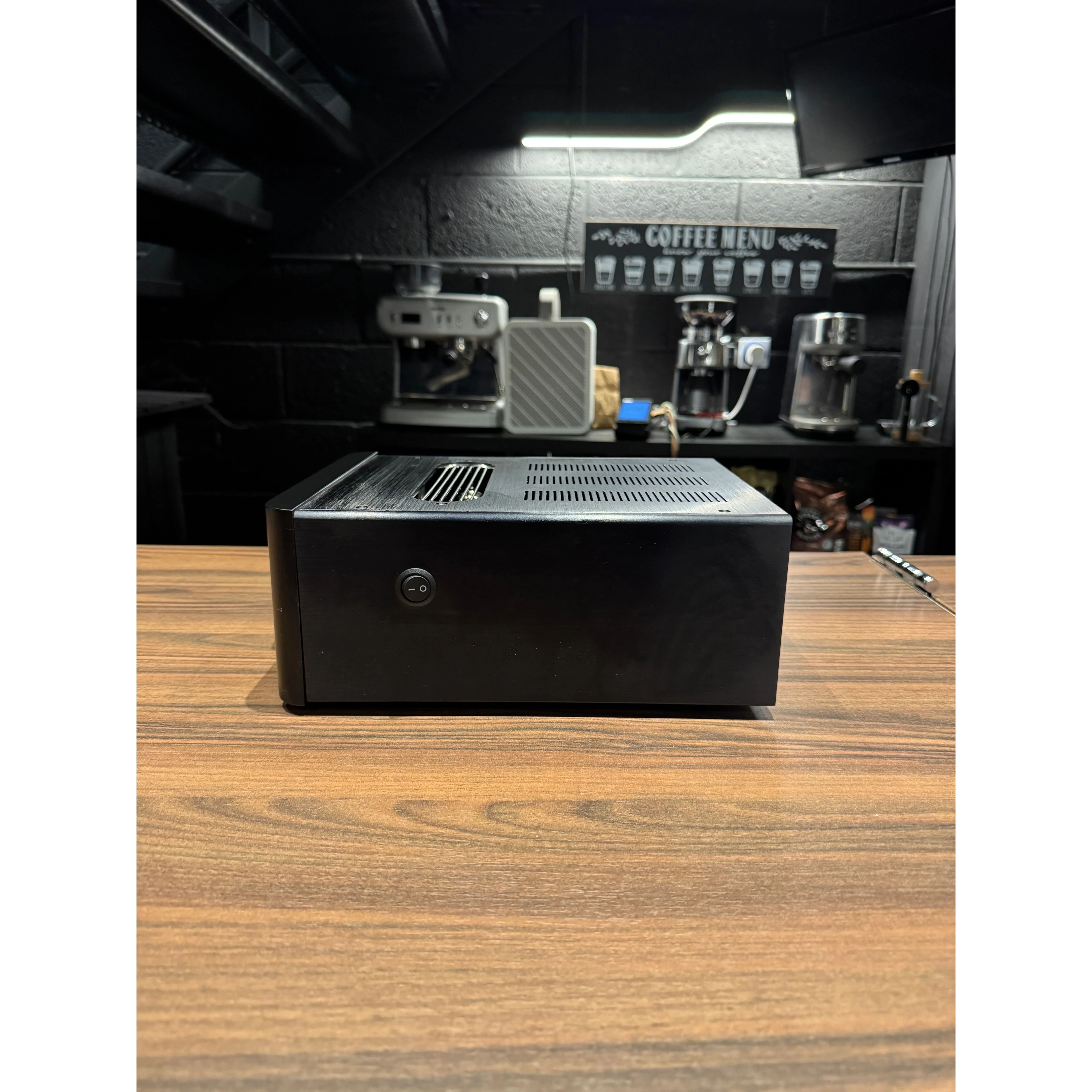 Unison Research SH Headphone Amplifier (USED) - Image 2